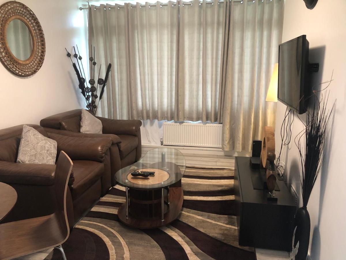 Luxury 2 Bedroom Flat In Abbey Wood, Лондон Екстер'єр фото